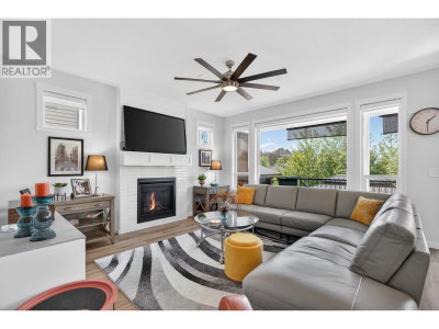 11217 250B Street | Maple Ridge British Columbia | Slide Image Eight