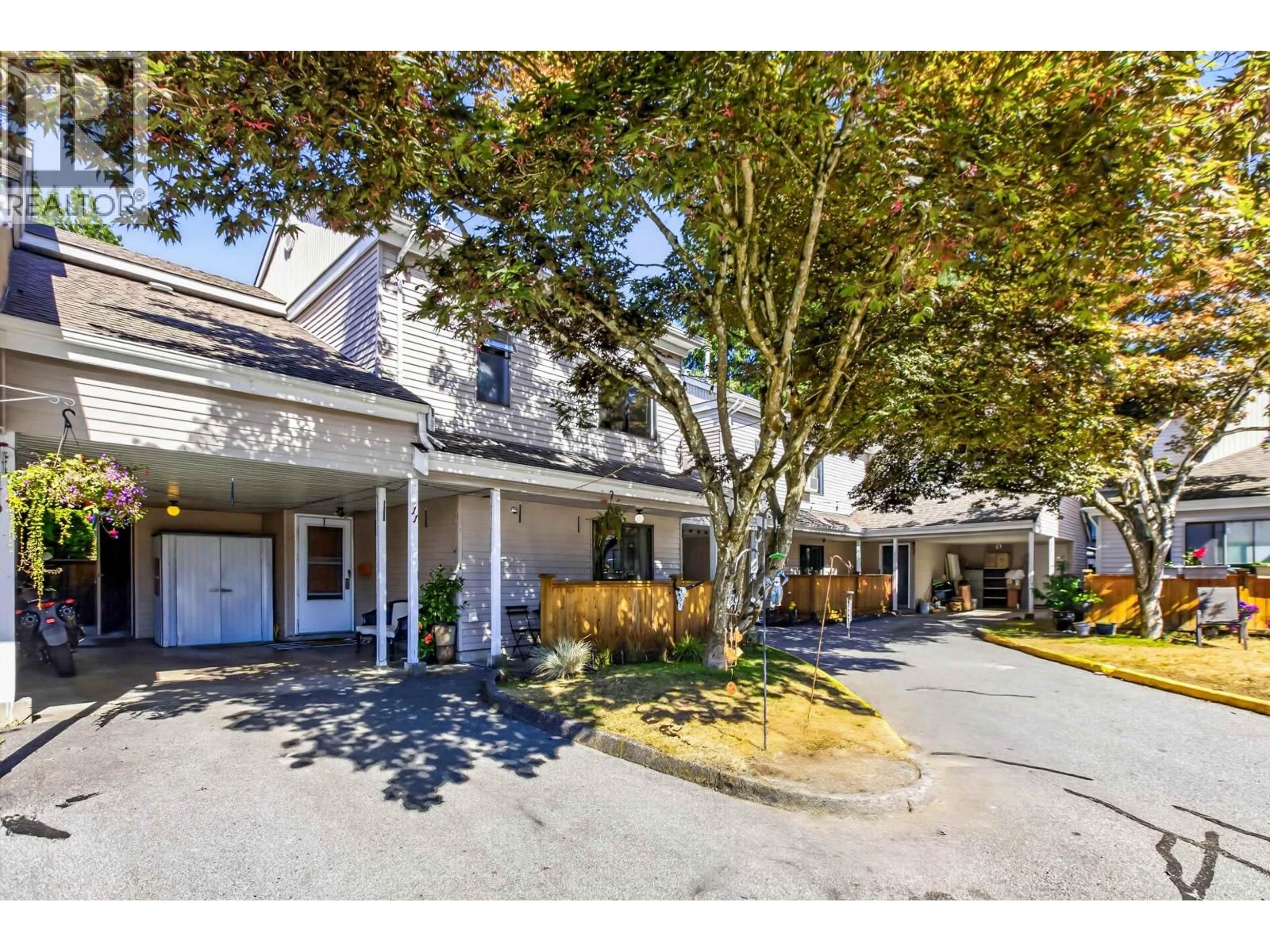 21707 DEWDNEY TRUNK Road, Maple Ridge, British Columbia V2X 3G8