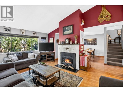 21707 DEWDNEY TRUNK Road | Maple Ridge British Columbia | Slide Image Eight