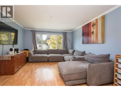 11270 HARRISON Street | Maple Ridge British Columbia | Slide Image Three