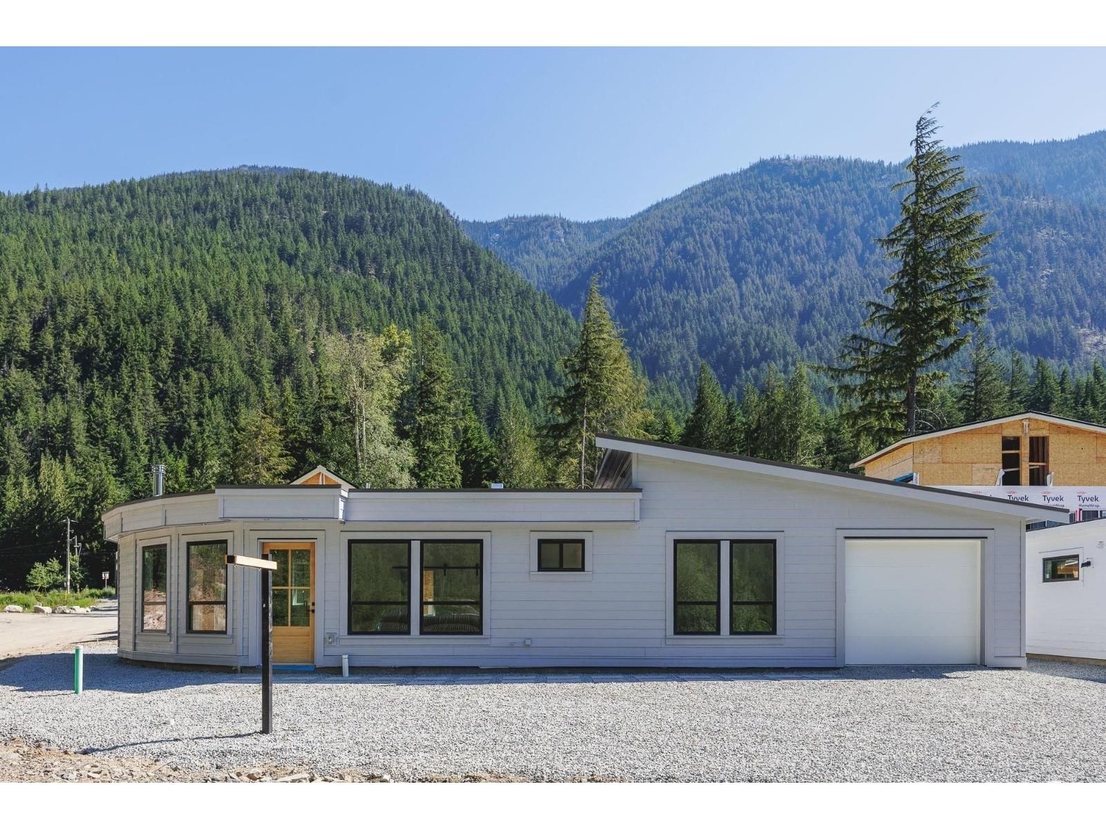 71346 GROVE Place, Sunshine Valley, British Columbia V0X 1L5