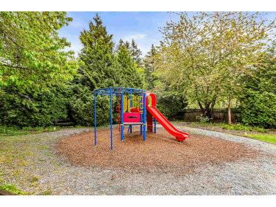 18983 72A Avenue | Surrey British Columbia | Slide Image Thirty-two
