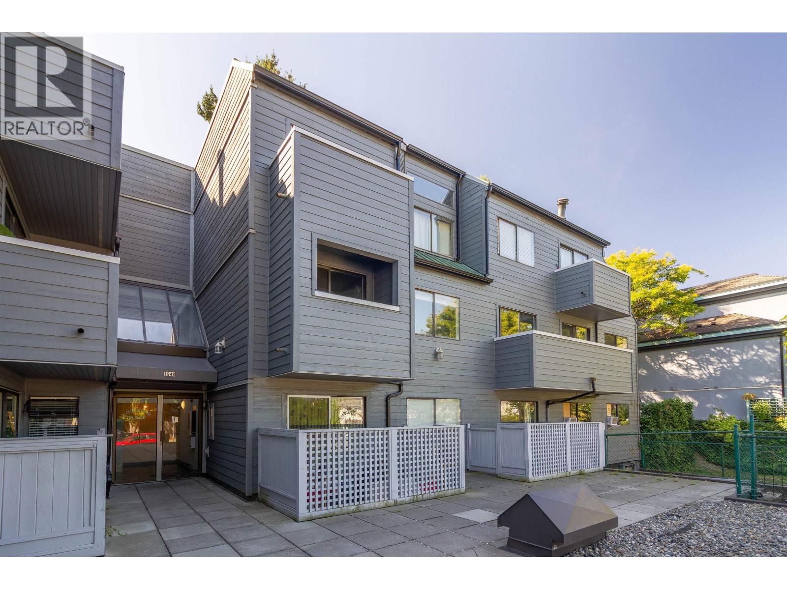 1948 COQUITLAM Avenue, Port Coquitlam, British Columbia V3B 1J3