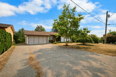 31506 MONTE VISTA Crescent | Abbotsford British Columbia | Slide Image Two