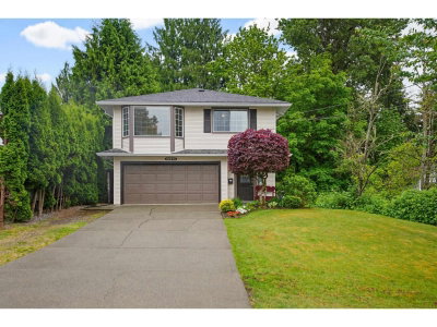 20474 43A Avenue | Langley British Columbia | Slide Image Two