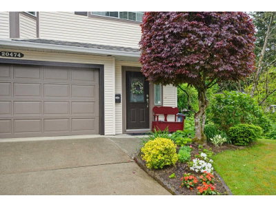 20474 43A Avenue | Langley British Columbia | Slide Image Three