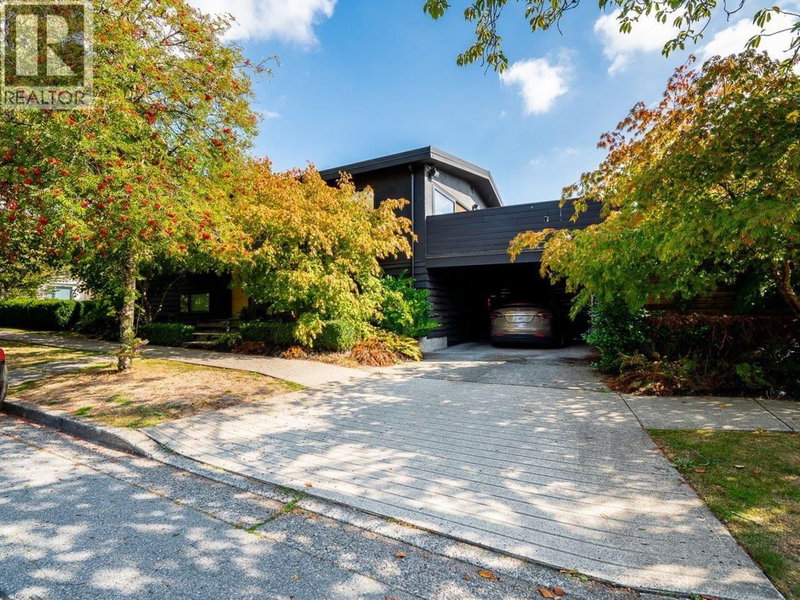 8330 ADERA Street Vancouver British Columbia, V6P 5E5 - 5 Bedrooms Home For Sale