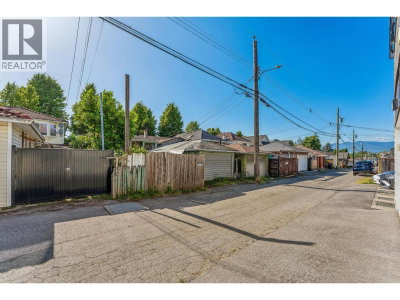4420 PERRY Street | Vancouver British Columbia | Slide Image Twelve