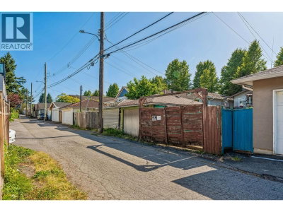 4412 PERRY Street | Vancouver British Columbia | Slide Image Ten