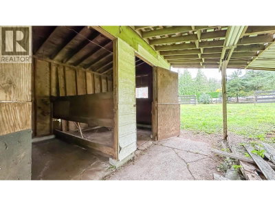 11185 272 Street | Maple Ridge British Columbia | Slide Image Thirty-five