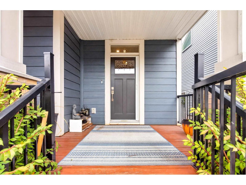 20315 82A Avenue Langley British Columbia, V2Y 0Y9 - 5 Bedrooms Home For Sale
