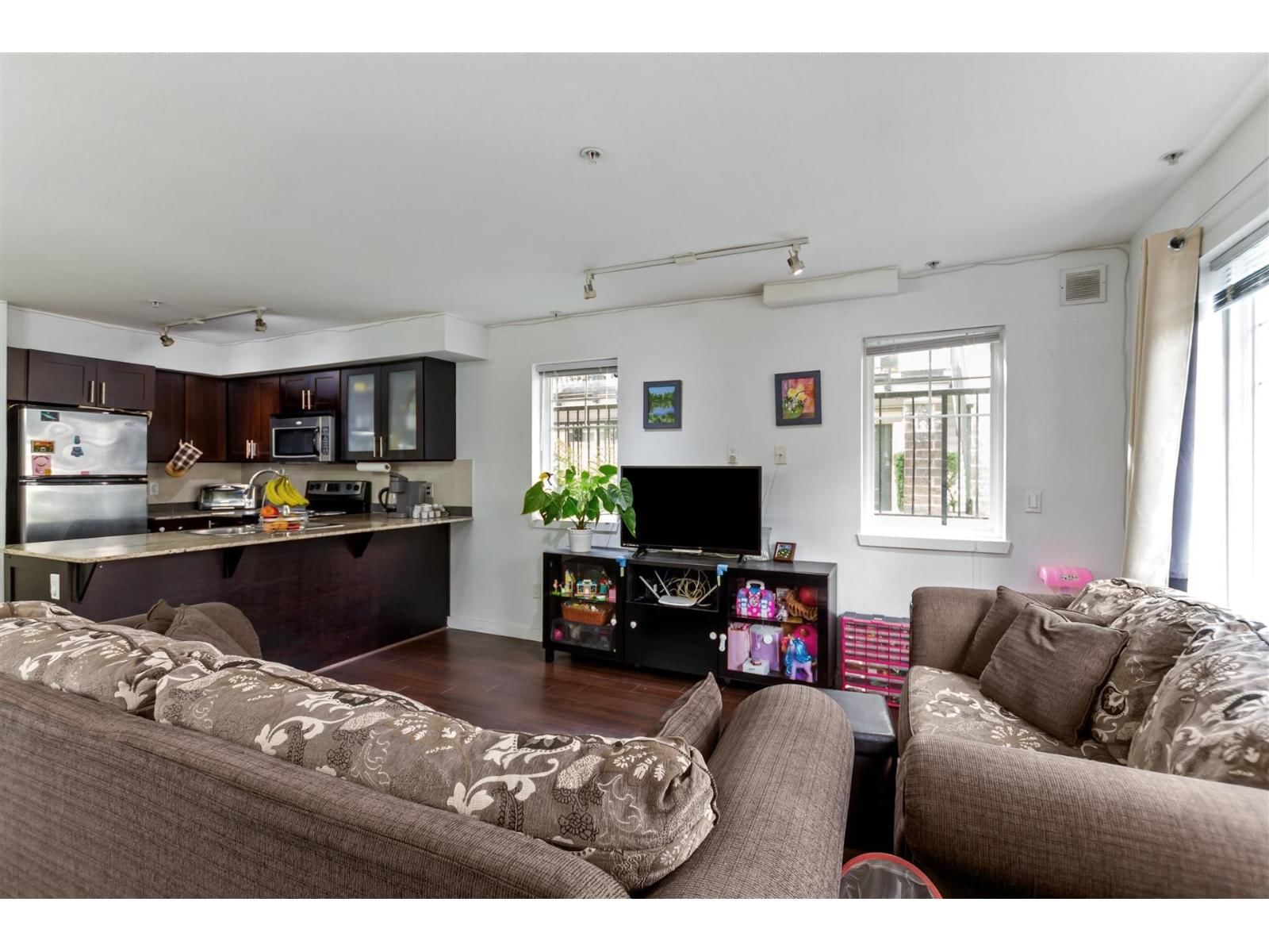 13958 108 Avenue, Surrey, British Columbia V3T 0B4