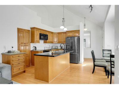 5688 152 Street | Surrey British Columbia | Slide Image Eleven