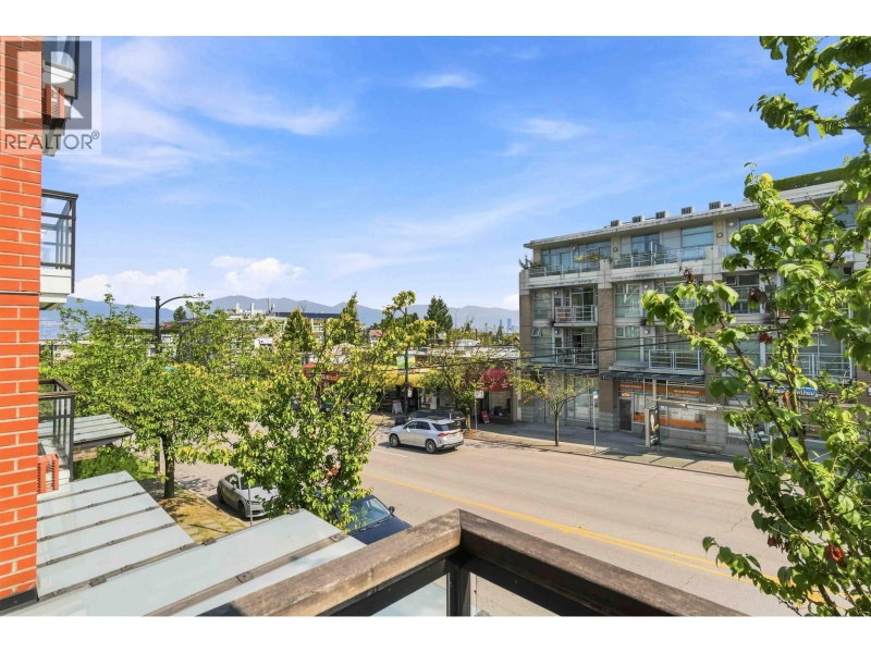 3611 18TH Avenue Vancouver British Columbia, V6S 1B3 - 2 Bedrooms Condo For Sale