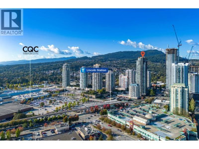 1188 PINETREE Way | Coquitlam British Columbia | Slide Image Three