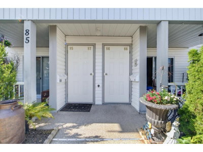 32691 GARIBALDI Drive | Abbotsford British Columbia | Slide Image Thirty