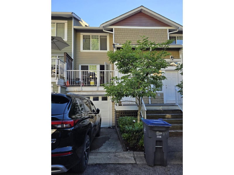 6110 138 Street Surrey British Columbia, V3X 3V6 - 3 Bedrooms Condo For Sale