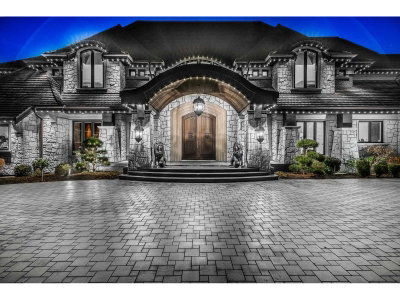 13283 56 Avenue | Surrey British Columbia | Slide Image Three