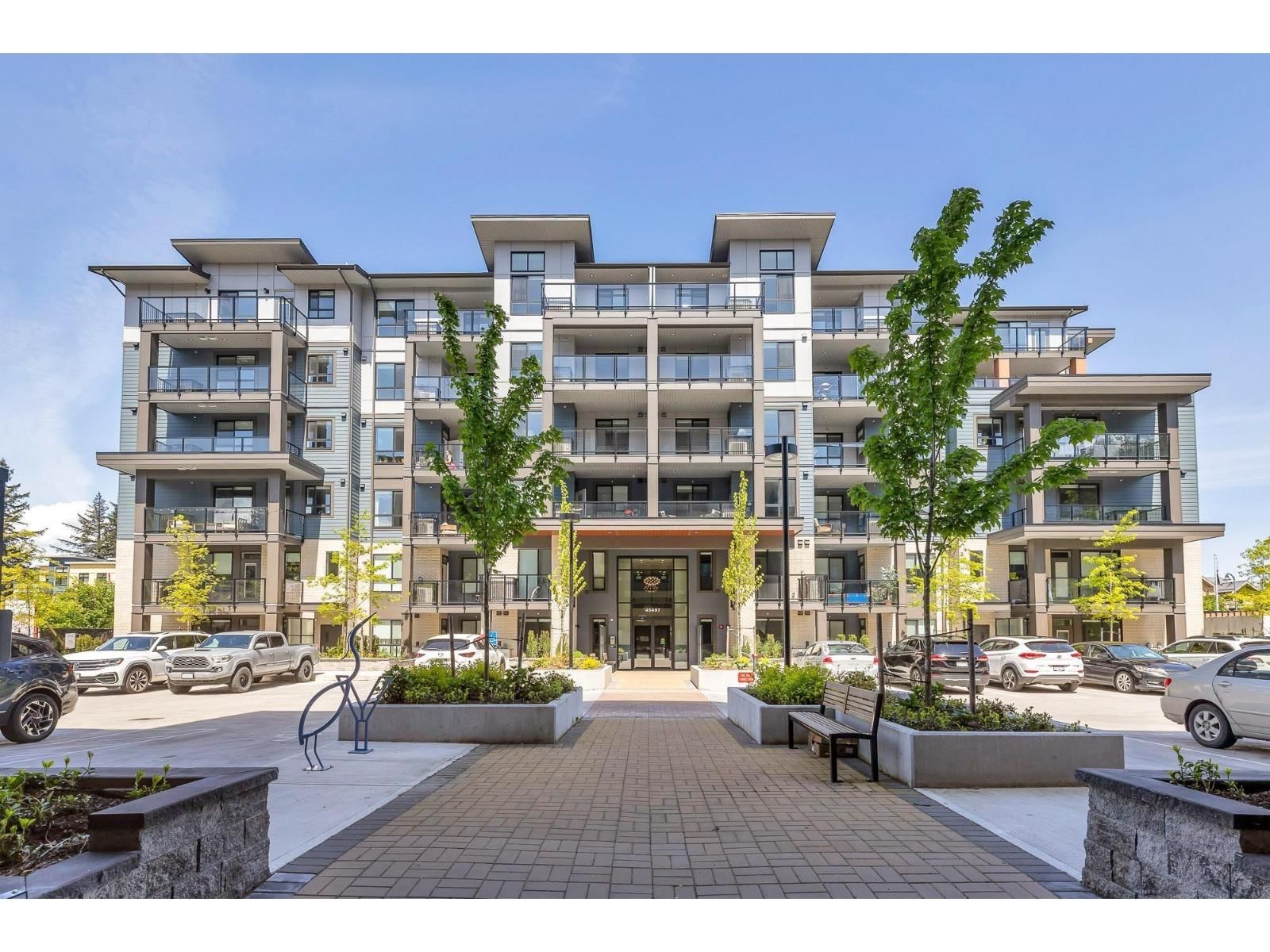 45497 CAMPUS Drive, Chilliwack, British Columbia V2R 6L8