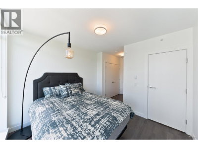 652 WHITING Way | Coquitlam British Columbia | Slide Image Nineteen