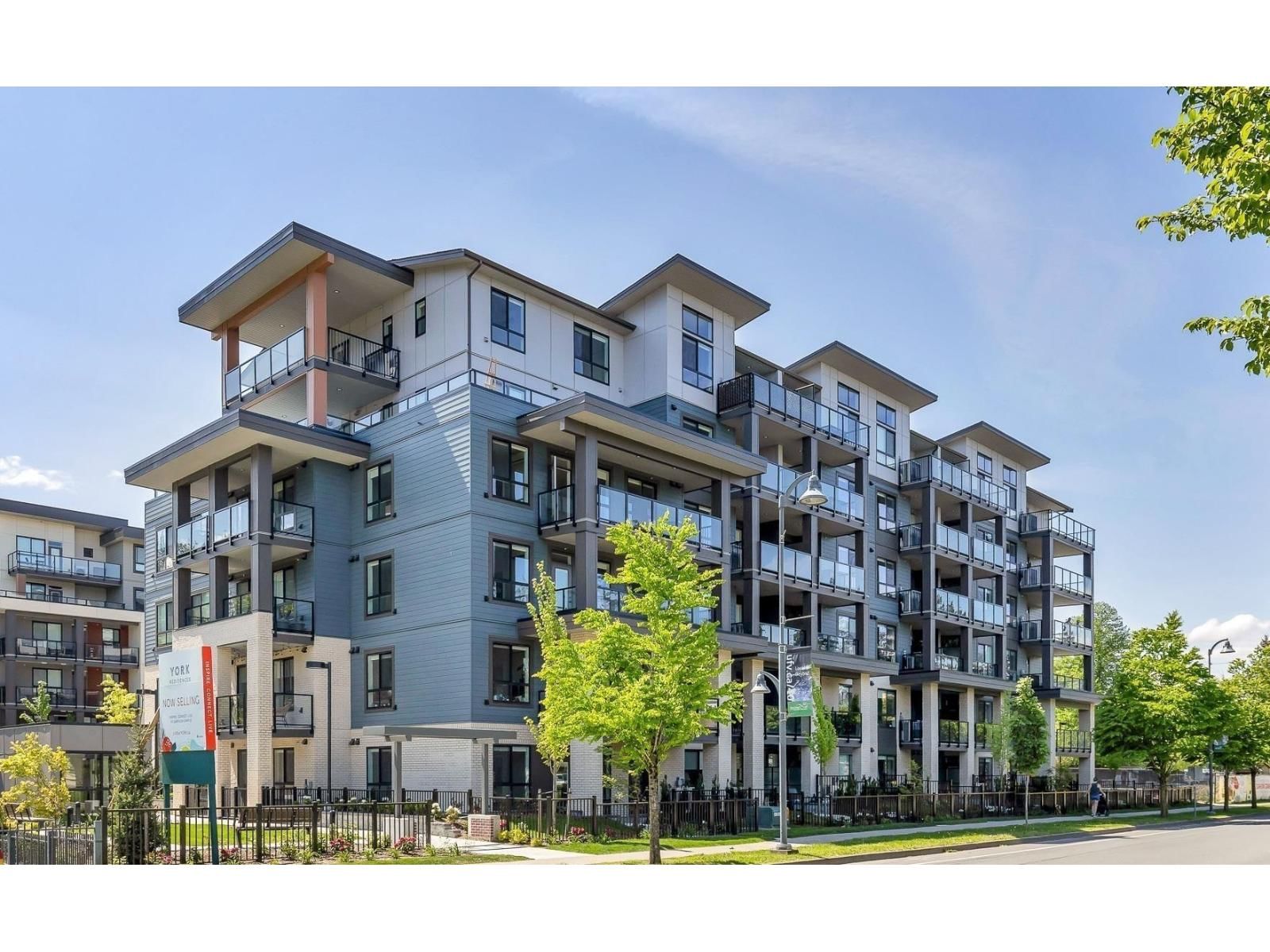 45497 CAMPUS Drive, Chilliwack, British Columbia V2R 6L8