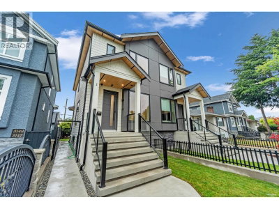 3155 E. 52ND Avenue | Vancouver British Columbia | Slide Image Five