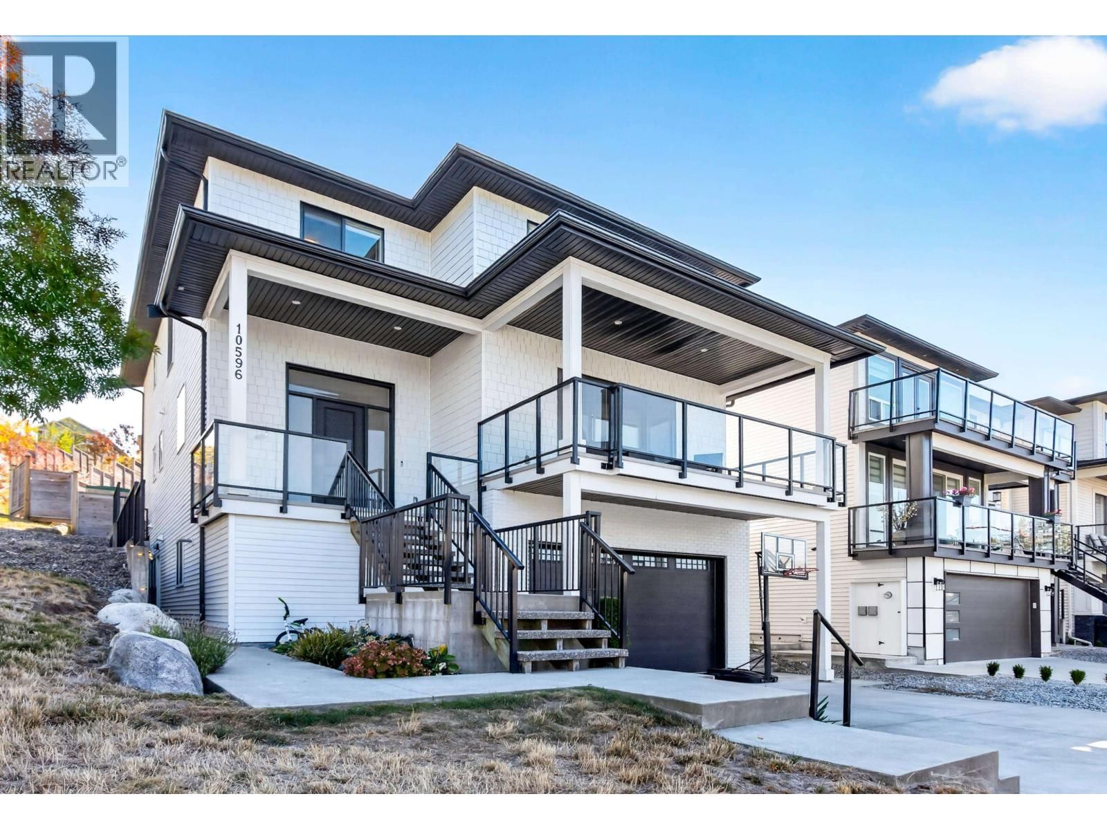10596 MCVEETY Street, Maple Ridge, British Columbia V2W 0K3