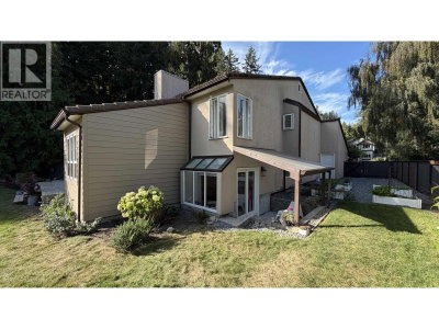 2207 TANAGER Place | North Vancouver British Columbia | Slide Image Thirty-seven