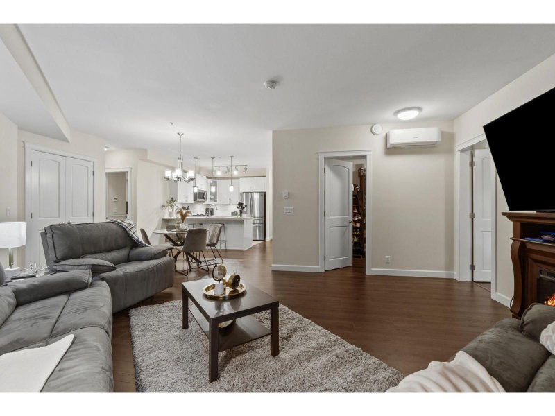 20376 86 Avenue Langley British Columbia, V2Y 3P8 - 3 Bedrooms Condo For Sale