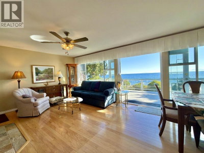 3199 BEACH Avenue | Roberts Creek British Columbia | Slide Image Thirteen