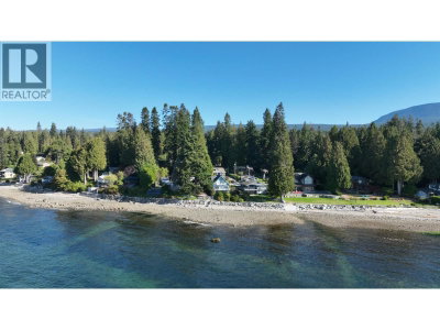 3199 BEACH Avenue | Roberts Creek British Columbia | Slide Image Two