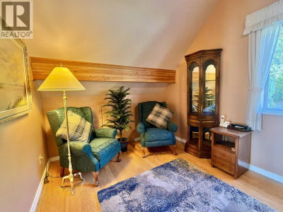 3199 BEACH Avenue | Roberts Creek British Columbia | Slide Image Twenty-four