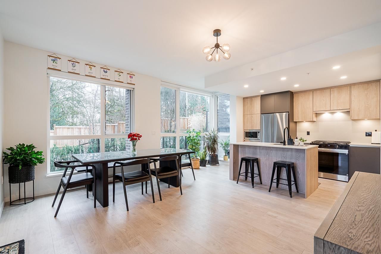 19577 65B Avenue, Surrey, British Columbia V4N 6Y3