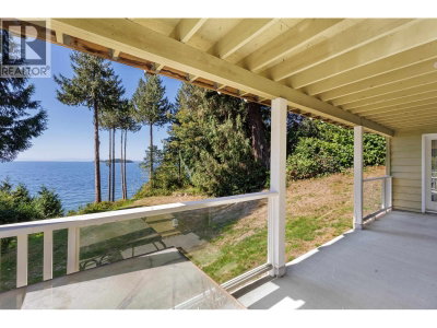 4947 SUNSHINE COAST Highway | Sechelt British Columbia | Slide Image Nineteen