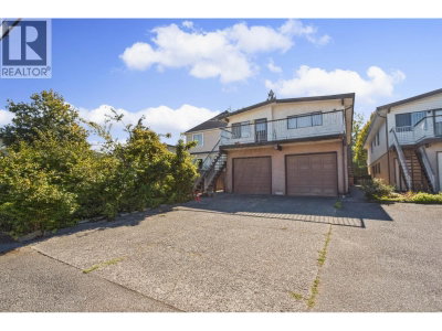 2671 41ST Avenue | Vancouver British Columbia | Slide Image Four