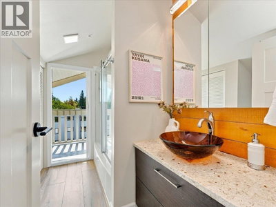 3454 3RD Avenue | Vancouver British Columbia | Slide Image Eighteen