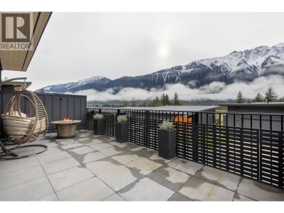 4000 SUNSTONE Way | Pemberton British Columbia | Slide Image Fourteen