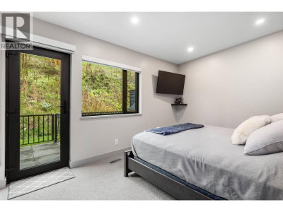 4000 SUNSTONE Way | Pemberton British Columbia | Slide Image Eighteen