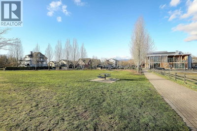 19572 FRASER Way | Pitt Meadows British Columbia | Slide Image Thirty-eight