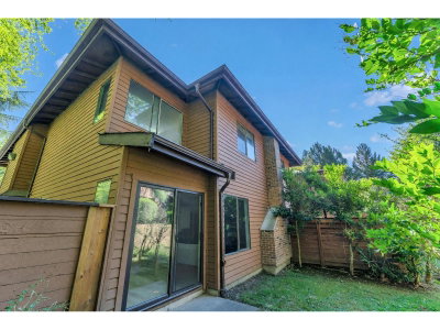 10620 150 Street | Surrey British Columbia | Slide Image Five