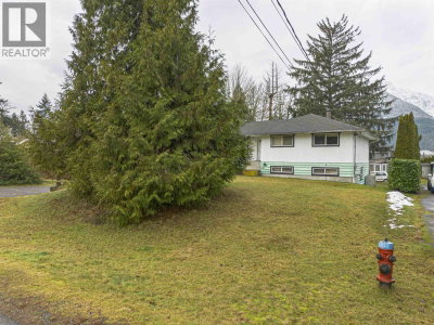 40127 KALODON Road | Squamish British Columbia | Slide Image Twenty-one