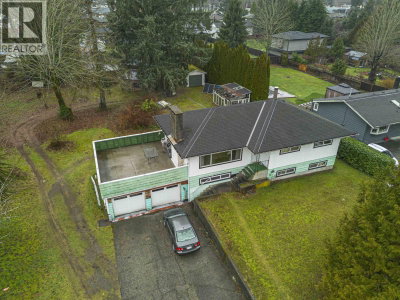 40127 KALODON Road | Squamish British Columbia | Slide Image Four