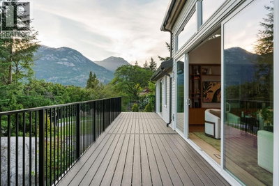 38243 VISTA Crescent | Squamish British Columbia | Slide Image Thirty-four