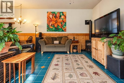 1020 FINCH Drive | Squamish British Columbia | Slide Image Eighteen