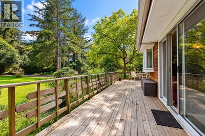 1020 FINCH Drive | Squamish British Columbia | Slide Image Twenty-nine