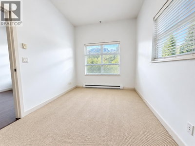 41105 TANTALUS Road | Squamish British Columbia | Slide Image Seven