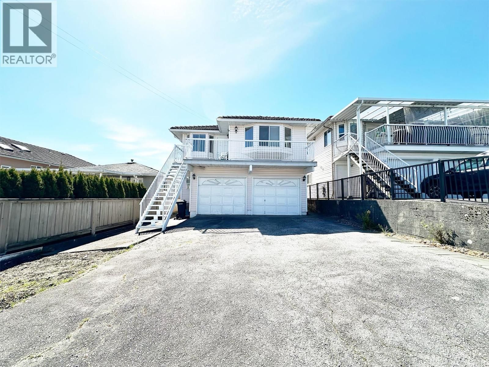 7674 HILDA Street, Burnaby, British Columbia V3N 3H7
