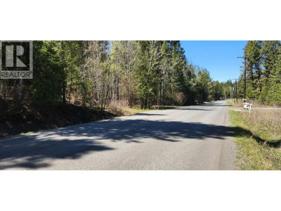 21 KALLUM Drive | 108 Mile Ranch British Columbia | Slide Image Two