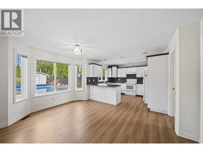 12227 BONSON Road | Pitt Meadows British Columbia | Slide Image Ten