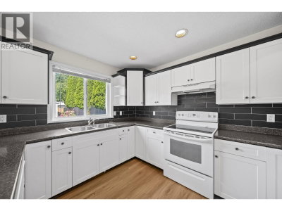 12227 BONSON Road | Pitt Meadows British Columbia | Slide Image Twelve